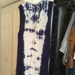 Cool sleeveless tie dye tunic